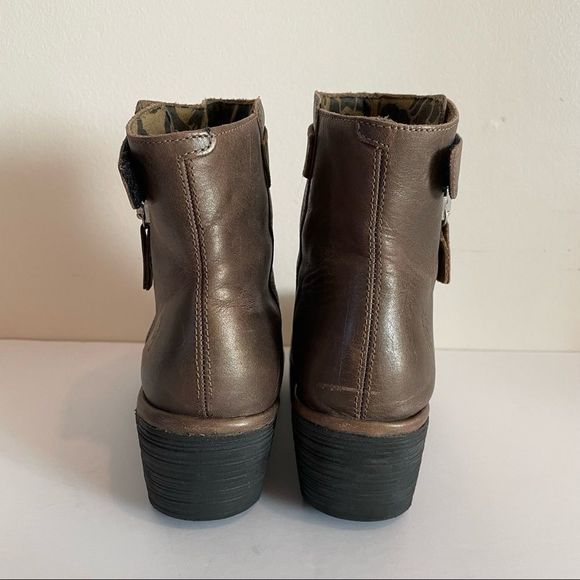 Fly London Yava Women's Wedge Boot size 38 - Picture 4 of 8